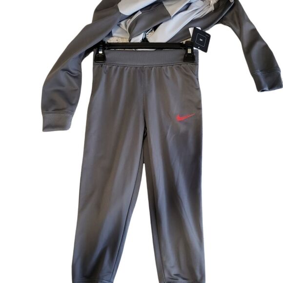 Nike Boy`s Futura Tricot Jacket and Pants 2 Piece Set - Picture 3 of 5